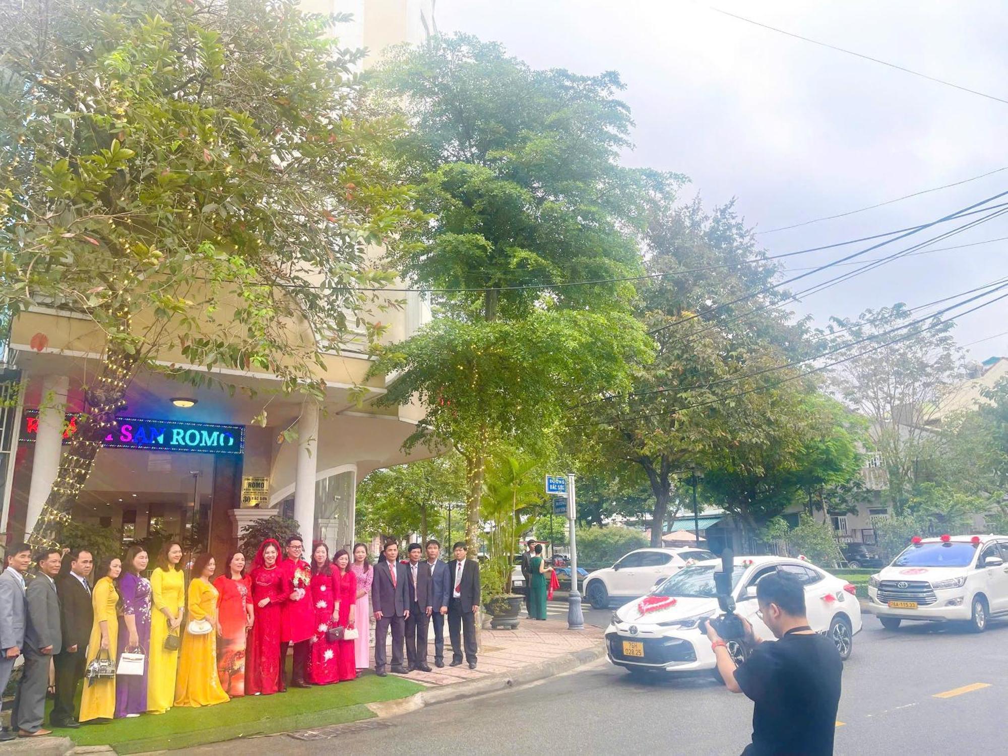 Khach San Romo Otel Kuang Ngai Dış mekan fotoğraf